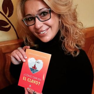 Rafaela Moreno Guzmán, autora de ¿Cómo dar en el clavo?